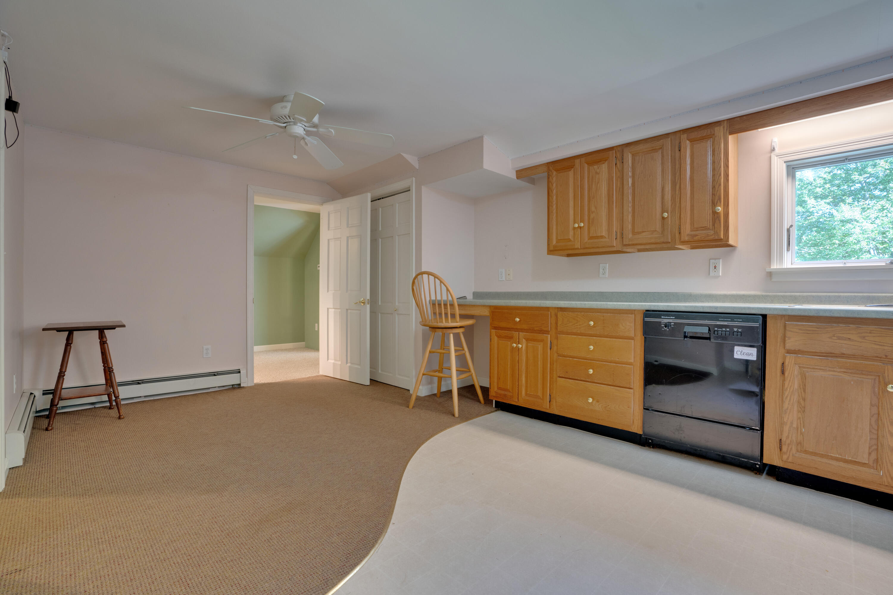 15 Crockett Road Gorham, ME 04038 - Photo 41 of 45 apartment kitchen/dining