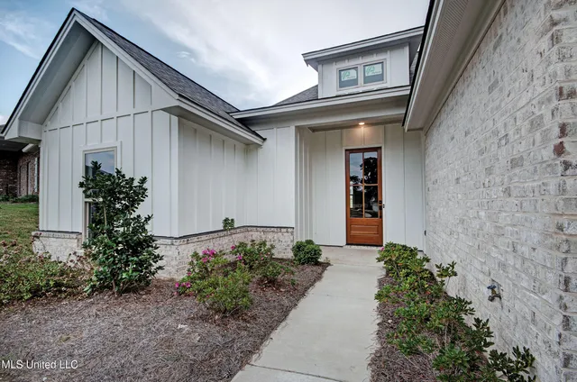 $359,900 | 117 Southern Oak Way, Unit LOT 51, Canton, MS 39046