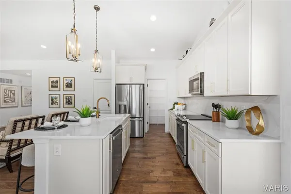 $293,900 | 2 Aspen Ii At Parkview Manors, Pacific, MO 63069