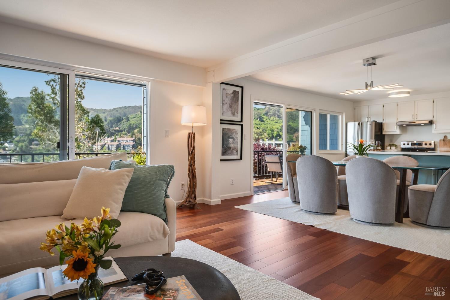 70 Stanford Way Sausalito, CA 94965 - Photo 2 of 55