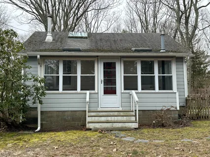 3580 Noyack Road, Sag Harbor, NY 11963