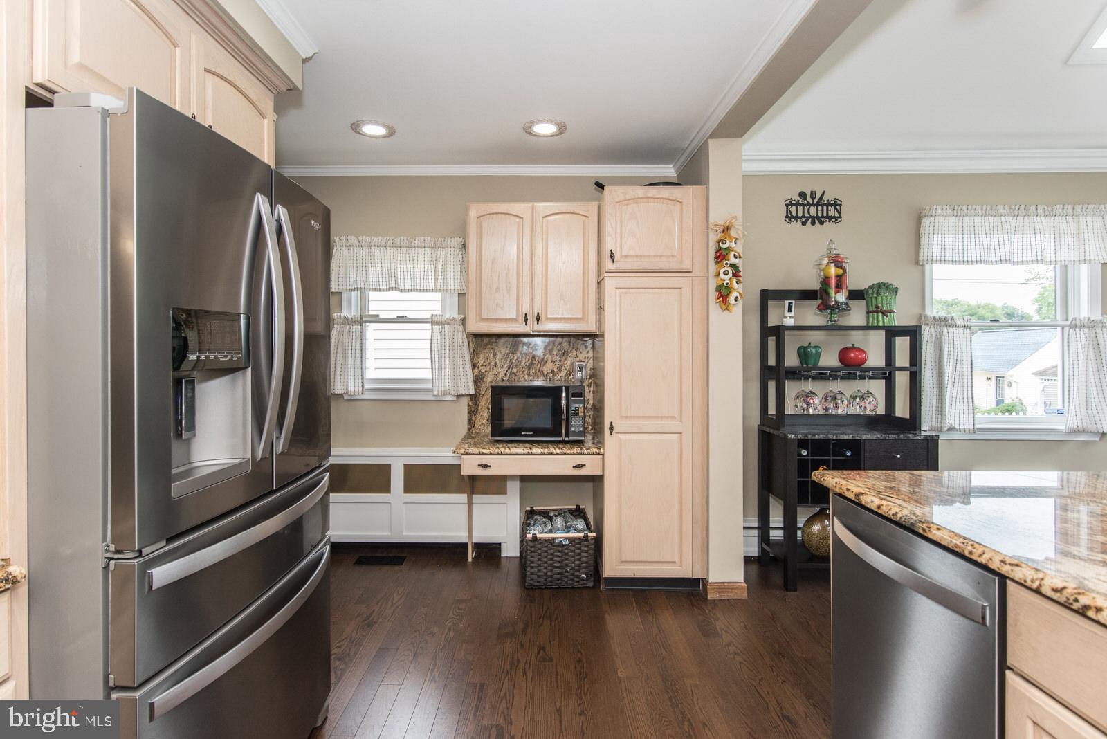518 Stewart Road Hatboro, PA 19040 - Photo 40 of 103 Hardwood Flooring