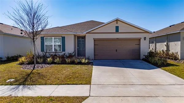 $355,000 | 955 Bear Hammock Drive, Umatilla, FL 32784