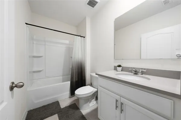 $355,000 | 955 Bear Hammock Drive, Umatilla, FL 32784