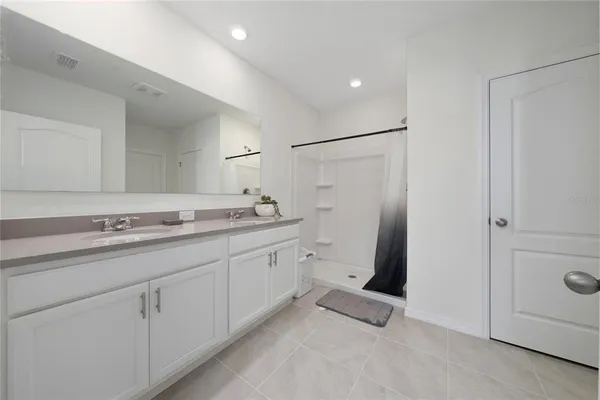 $355,000 | 955 Bear Hammock Drive, Umatilla, FL 32784