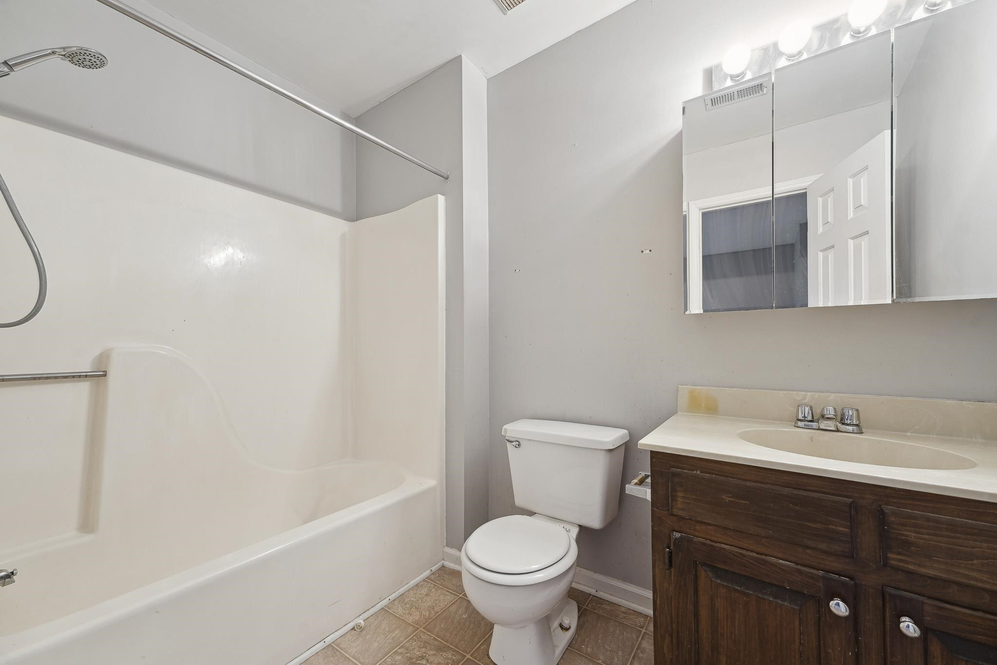 5630 Darrow Drive Raleigh, NC 27612 - Photo 11 of 19 Photo 11