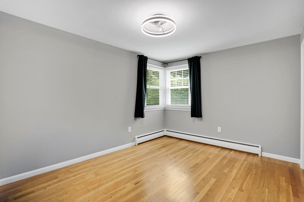125 East Allen Ridge Road Springfield, MA 01118 - Photo 22 of 42