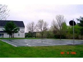 41 Brook Farm Village, Unit 41 Rochester, NH 03839 - Photo 3 of 6