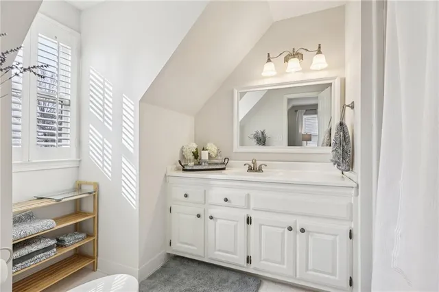 $950,000 | 7 9th Green Drive, Roswell, GA 30076