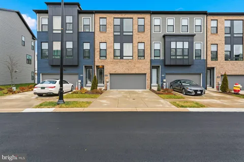 $599,000 | 614 Glenn Lk Drive, Bowie, MD 20716