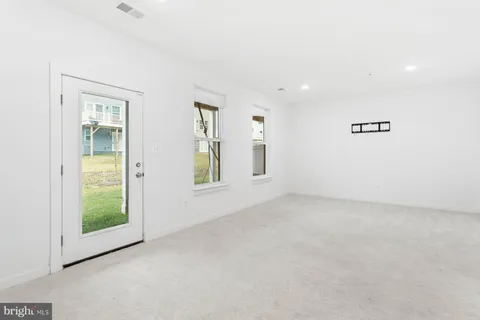 $599,000 | 614 Glenn Lk Drive, Bowie, MD 20716