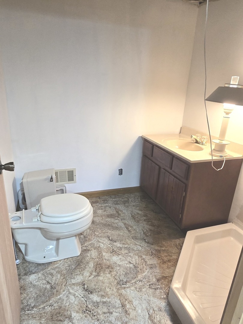 41294 East 100 North Road Bellflower, IL 61724 - Photo 36 of 43