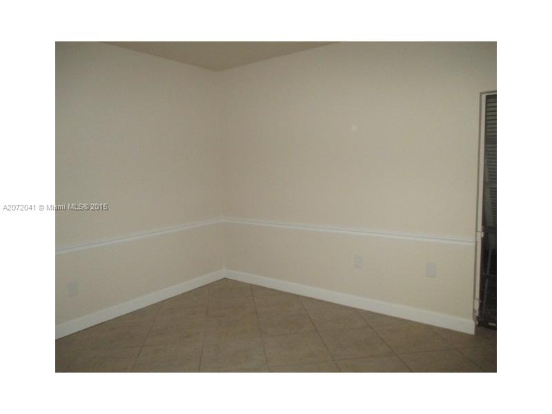 6433 Windmill Gate Road, Unit 6433 Miami Lakes, FL 33014 - Photo 10 of 16 Exterior Front