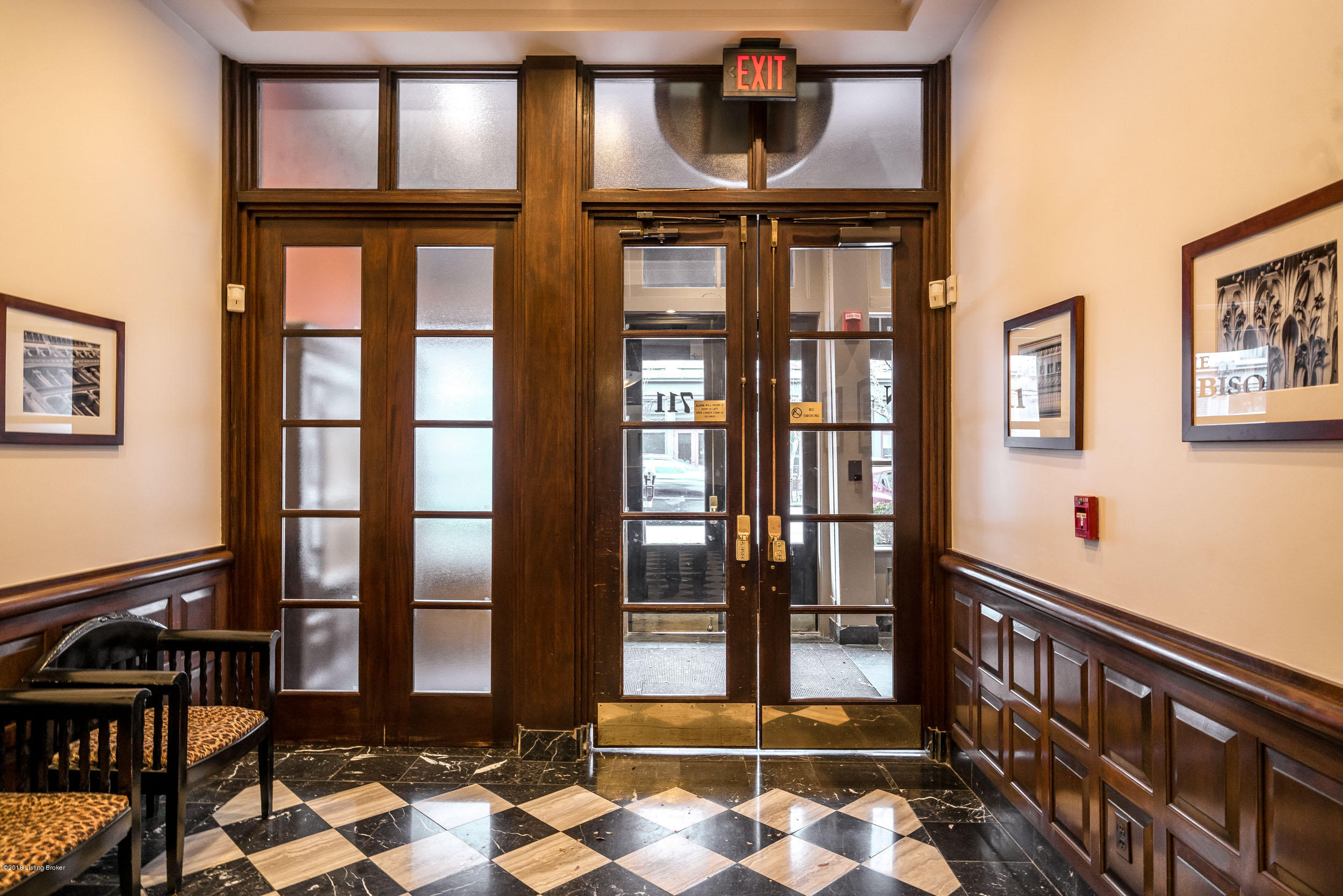 711 West Main Street, Unit Q & R Louisville, KY 40202 - Photo 2 of 53 2 Lobby