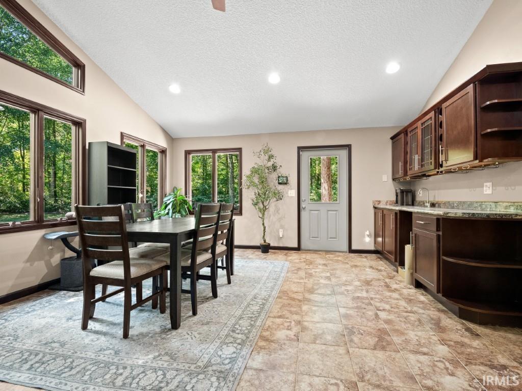 9731 Mariners Ridge Drive Fort Wayne, IN 46819 - Photo 14 of 35