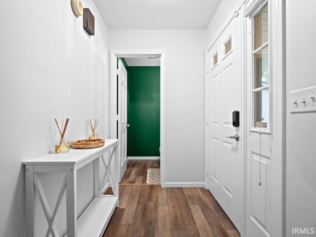 9731 Mariners Ridge Drive Fort Wayne, IN 46819 - Photo 9 of 35