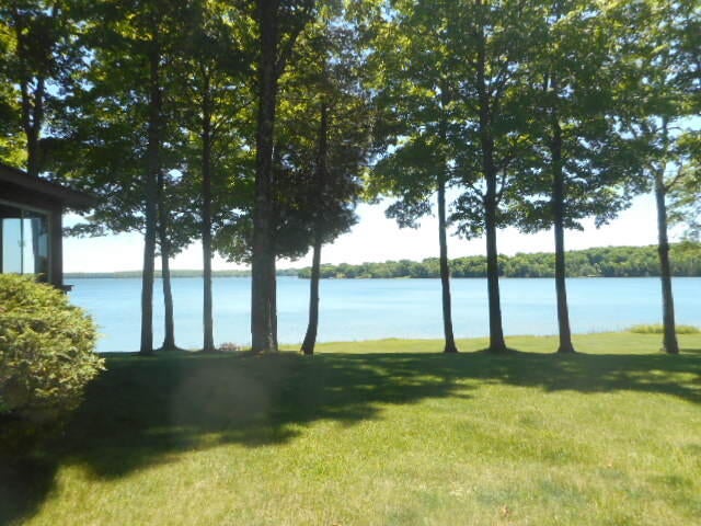 W19009 Needle Pointe Road Germfask, MI 49836 - Photo 16 of 58 Gallery Image 16