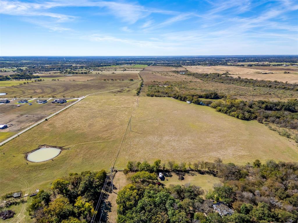 2 County Road 410 Road Alvarado, TX 76009 - Photo 6 of 11 a view of an ocean and beach