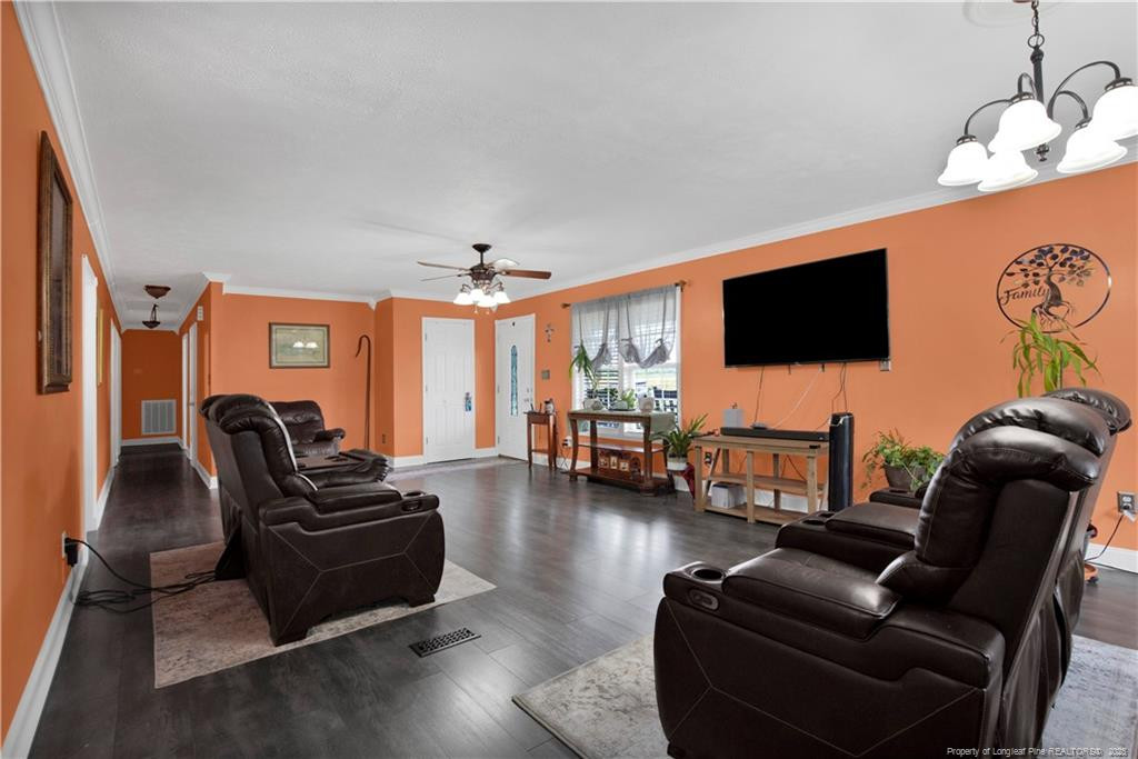 152 Singletary Road Lumberton, NC 28358 - Photo 9 of 33 Photo 9