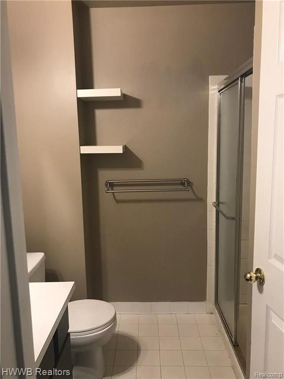 22126 Cape Cod Way, Unit 20 Farmington Hills, MI 48336 - Photo 8 of 10