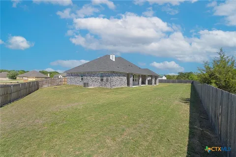 a front view of house with yard