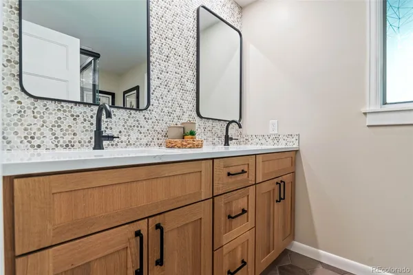 $1,175,000 | 5465 West Ontario Avenue, Littleton, CO 80128