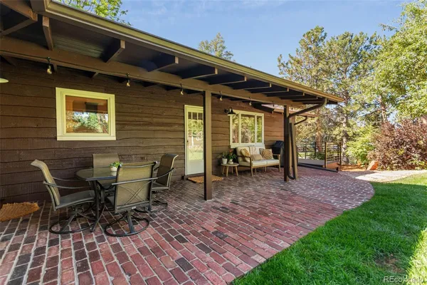 $1,175,000 | 5465 West Ontario Avenue, Littleton, CO 80128