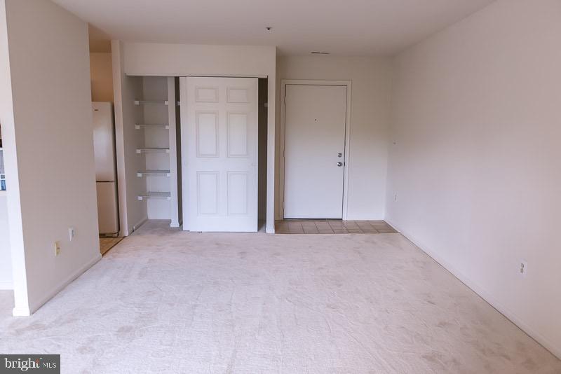 4106 Chardel Road, Unit 3H Baltimore, MD 21236 - Photo 2 of 10 Living room / Entertainment area
