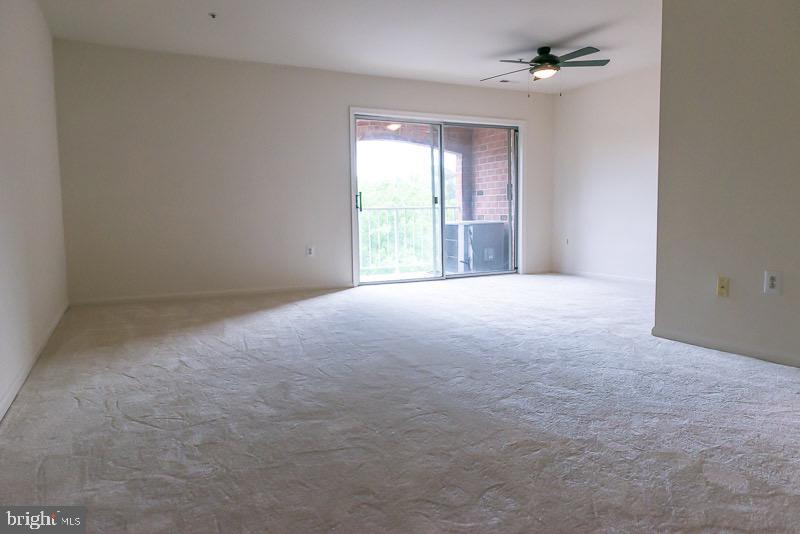 4106 Chardel Road, Unit 3H Baltimore, MD 21236 - Photo 4 of 10 Other angle of Living room / Entertainment area