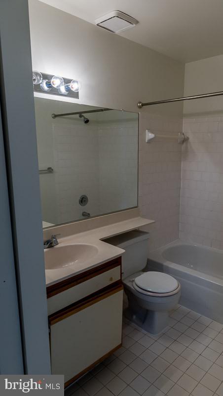 4106 Chardel Road, Unit 3H Baltimore, MD 21236 - Photo 5 of 10 Bathroom