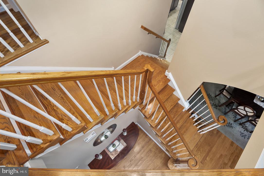 1010 Sassafrass Road Warwick, MD 21912 - Photo 36 of 97 Butterfly stairs, hardwood in pristine condition
