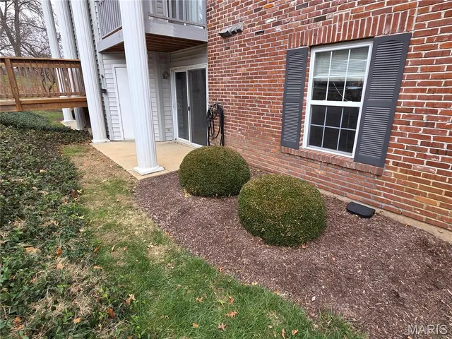 $99,900 | 7617 Triwoods Drive, Unit D, St. Louis, MO 63119