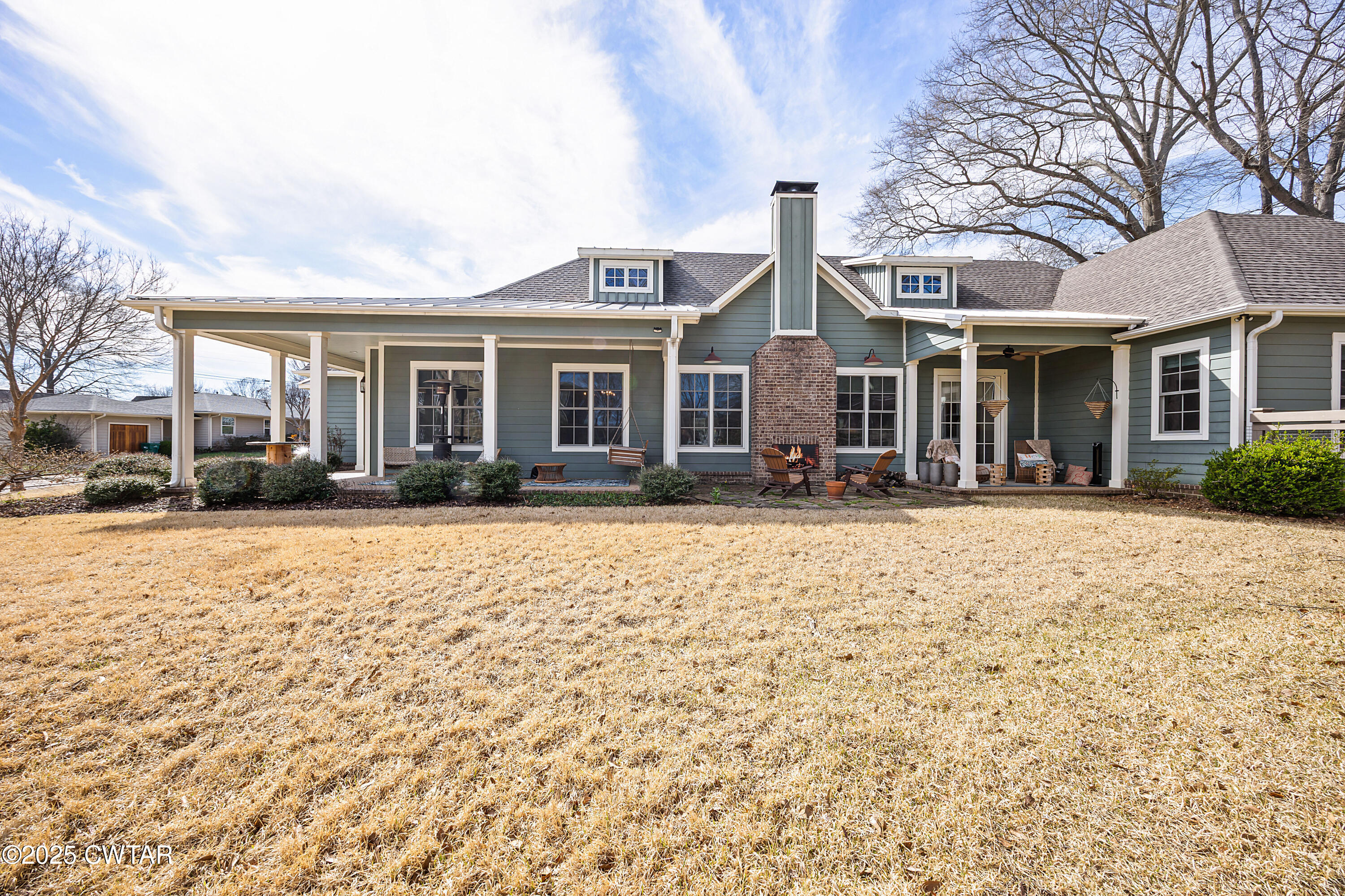 101 Morgan Street Jackson, TN 38301 - Photo 2 of 24 a front view of a house with a yard