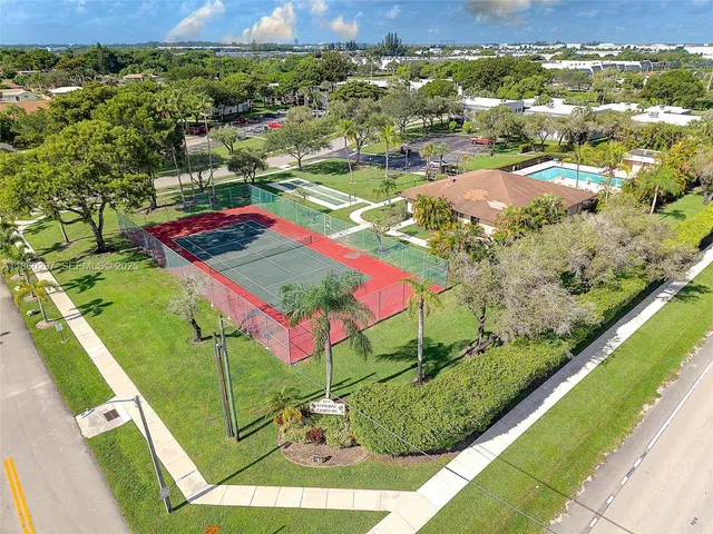 $199,999 | 9606 West McNab Road, Unit 202, Tamarac, FL 33321