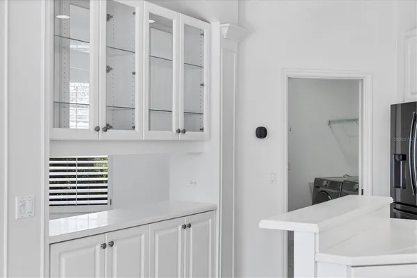 $4,950 | 8501 Park Shore Lane, Sarasota, FL 34238