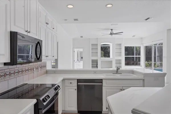 $4,950 | 8501 Park Shore Lane, Sarasota, FL 34238
