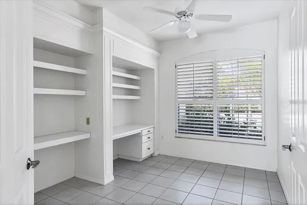 $4,950 | 8501 Park Shore Lane, Sarasota, FL 34238