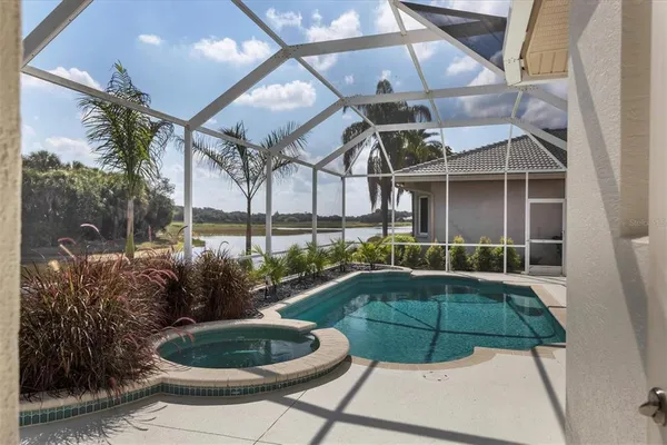 $4,950 | 8501 Park Shore Lane, Sarasota, FL 34238