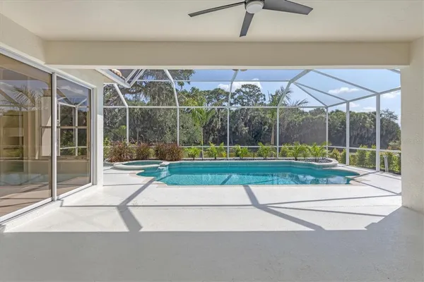 $4,950 | 8501 Park Shore Lane, Sarasota, FL 34238