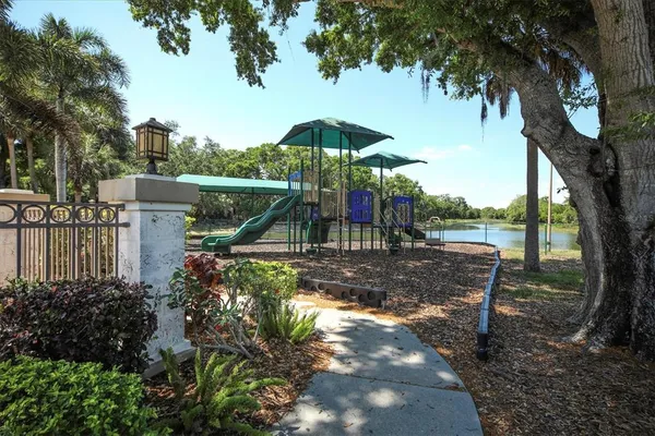 $4,950 | 8501 Park Shore Lane, Sarasota, FL 34238