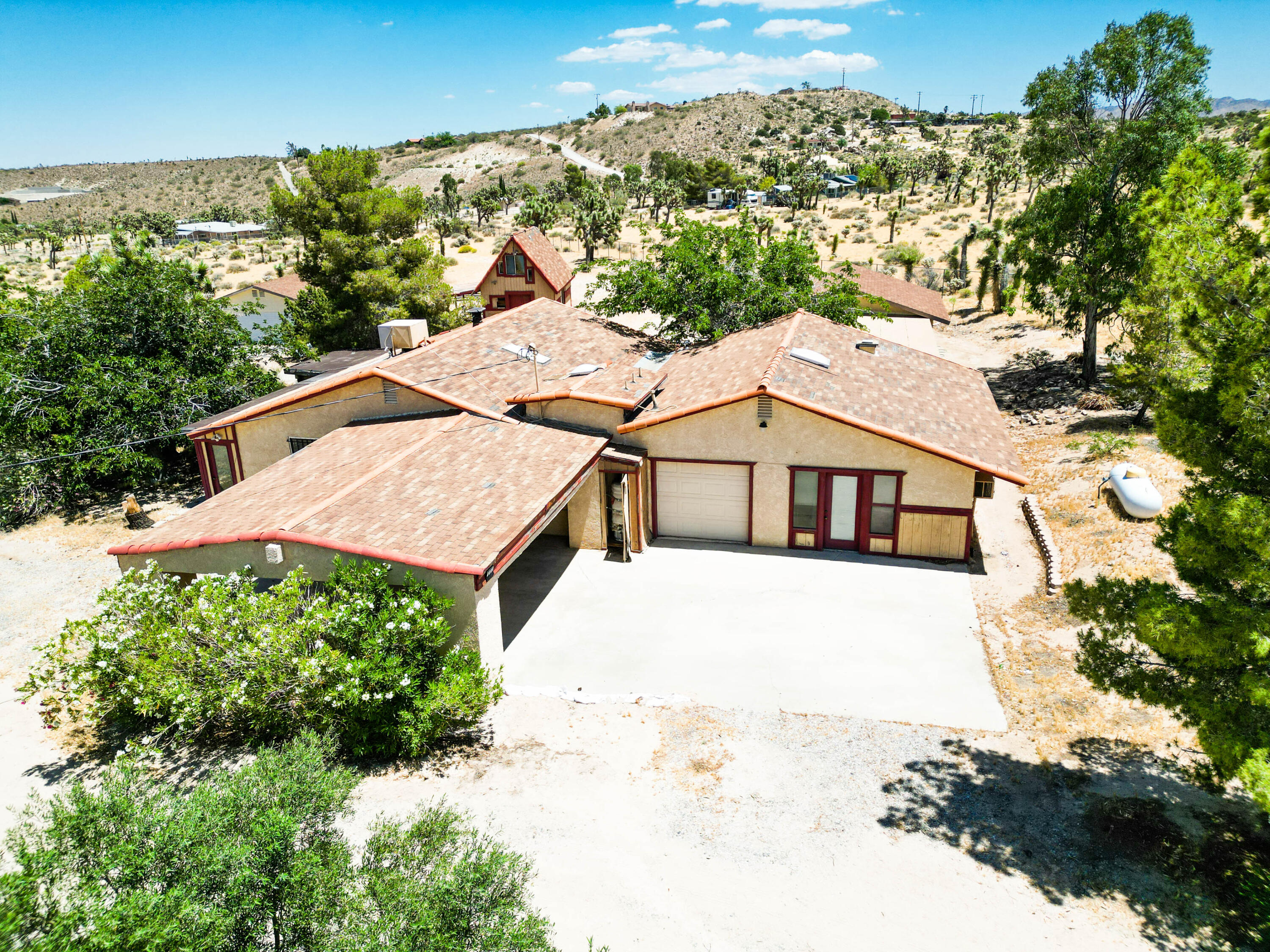 5260 Roberts Road Yucca Valley, CA 92284 - Photo 1 of 61 DJI_0078
