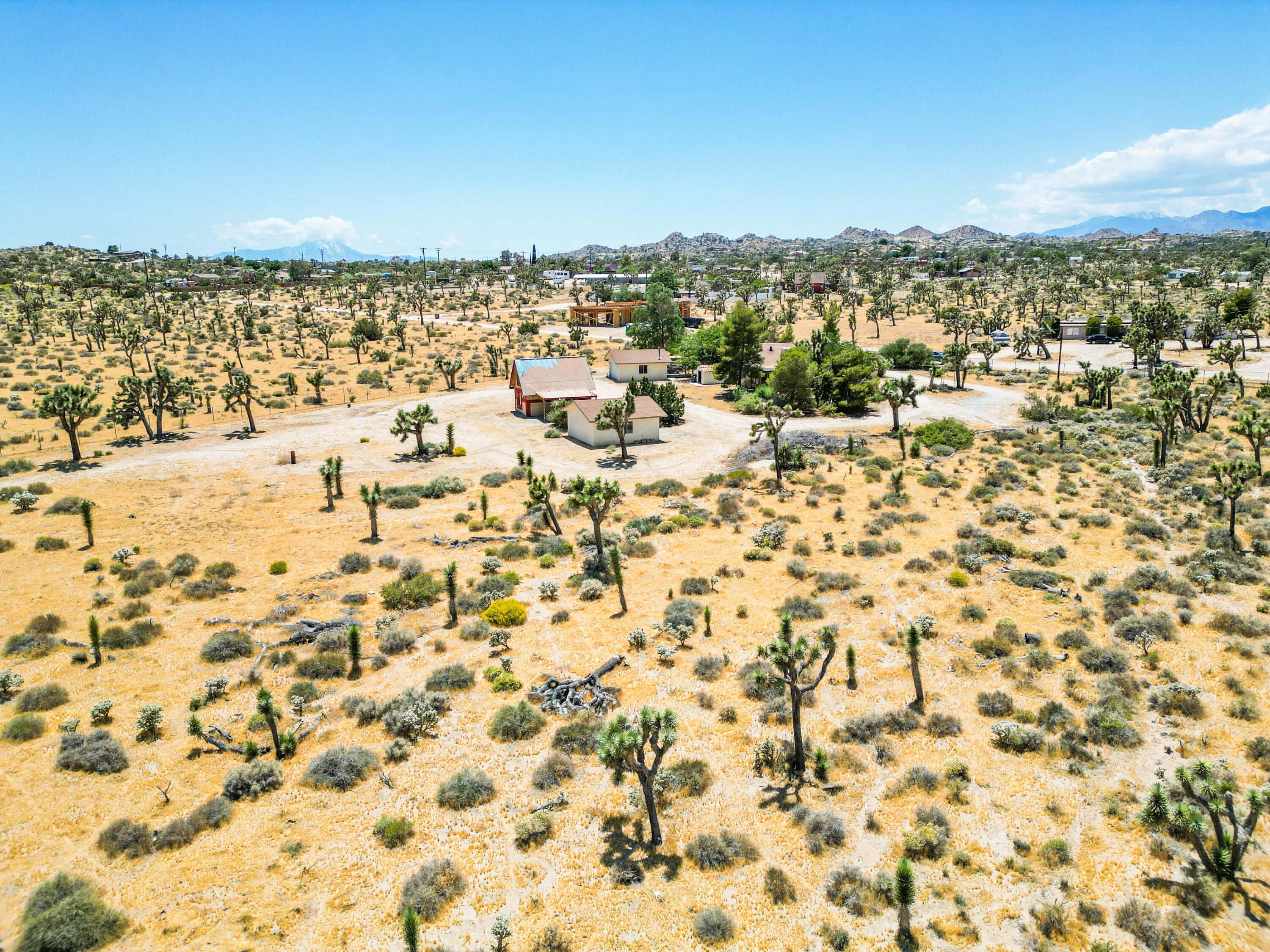 5260 Roberts Road Yucca Valley, CA 92284 - Photo 14 of 61 DJI_0093