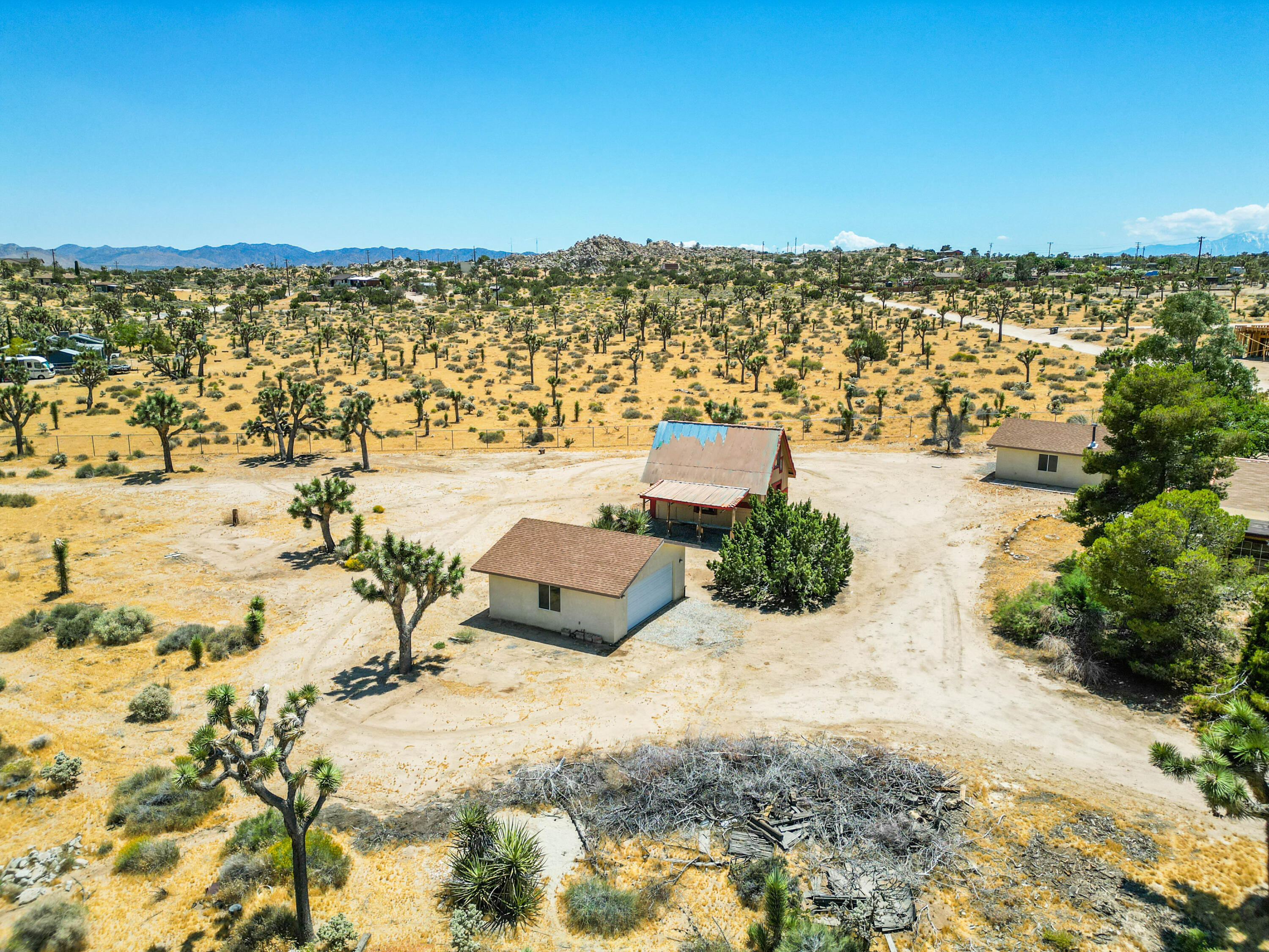 5260 Roberts Road Yucca Valley, CA 92284 - Photo 15 of 61 DJI_0095