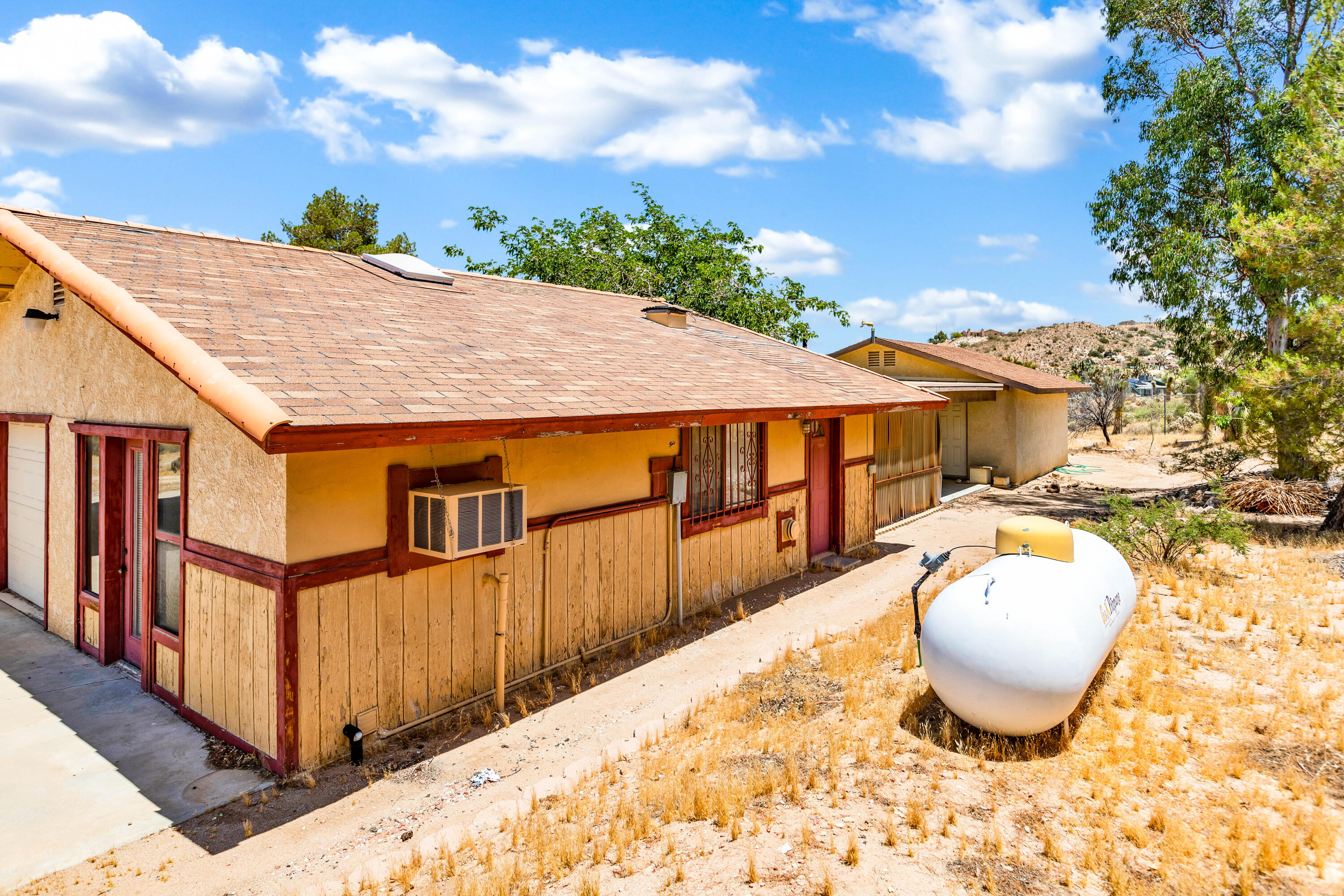 5260 Roberts Road Yucca Valley, CA 92284 - Photo 21 of 61 A78I6897