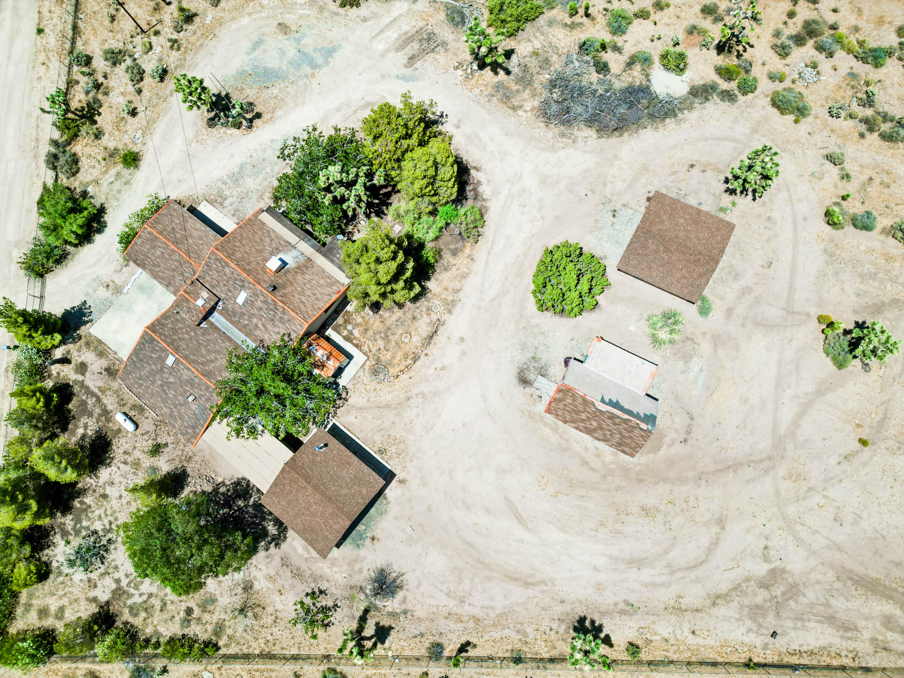 5260 Roberts Road Yucca Valley, CA 92284 - Photo 6 of 61 DJI_0083