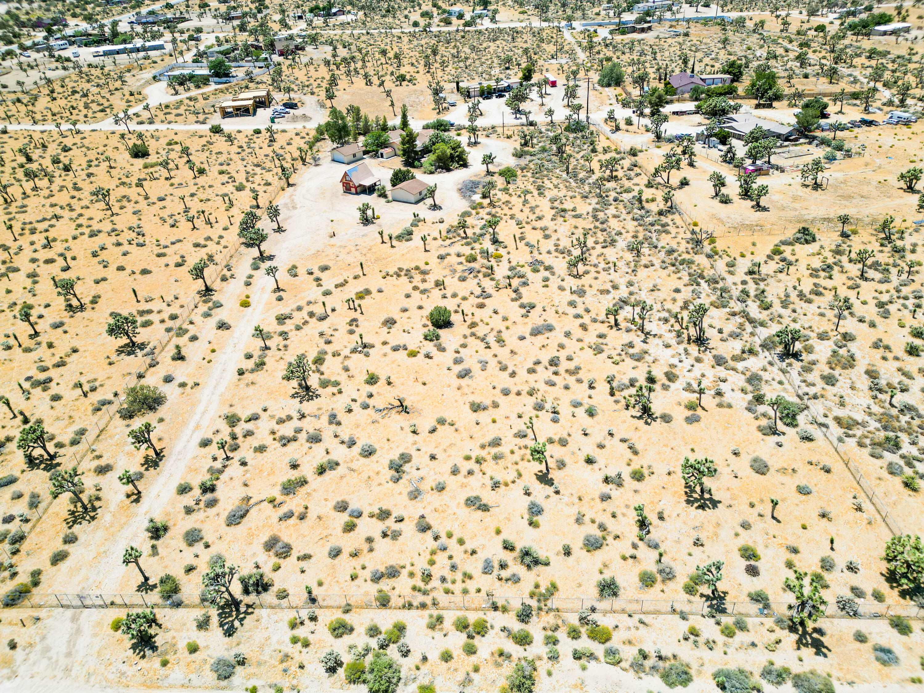 5260 Roberts Road Yucca Valley, CA 92284 - Photo 9 of 61 DJI_0086