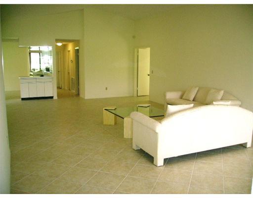 11162 Cloverleaf Circle Boca Raton, FL 33428 - Photo 3 of 13 Additional Photo