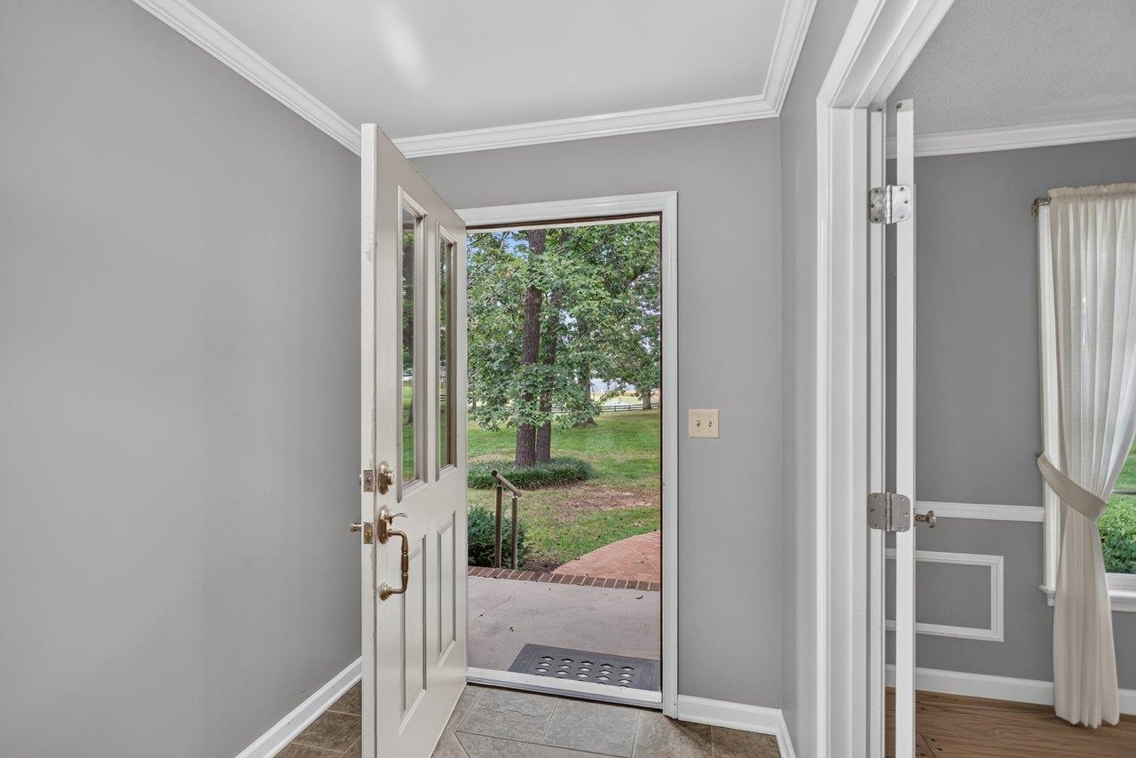 8798 Centerville Road Bridgewater, VA 22812 - Photo 4 of 68 Gallery Image 4