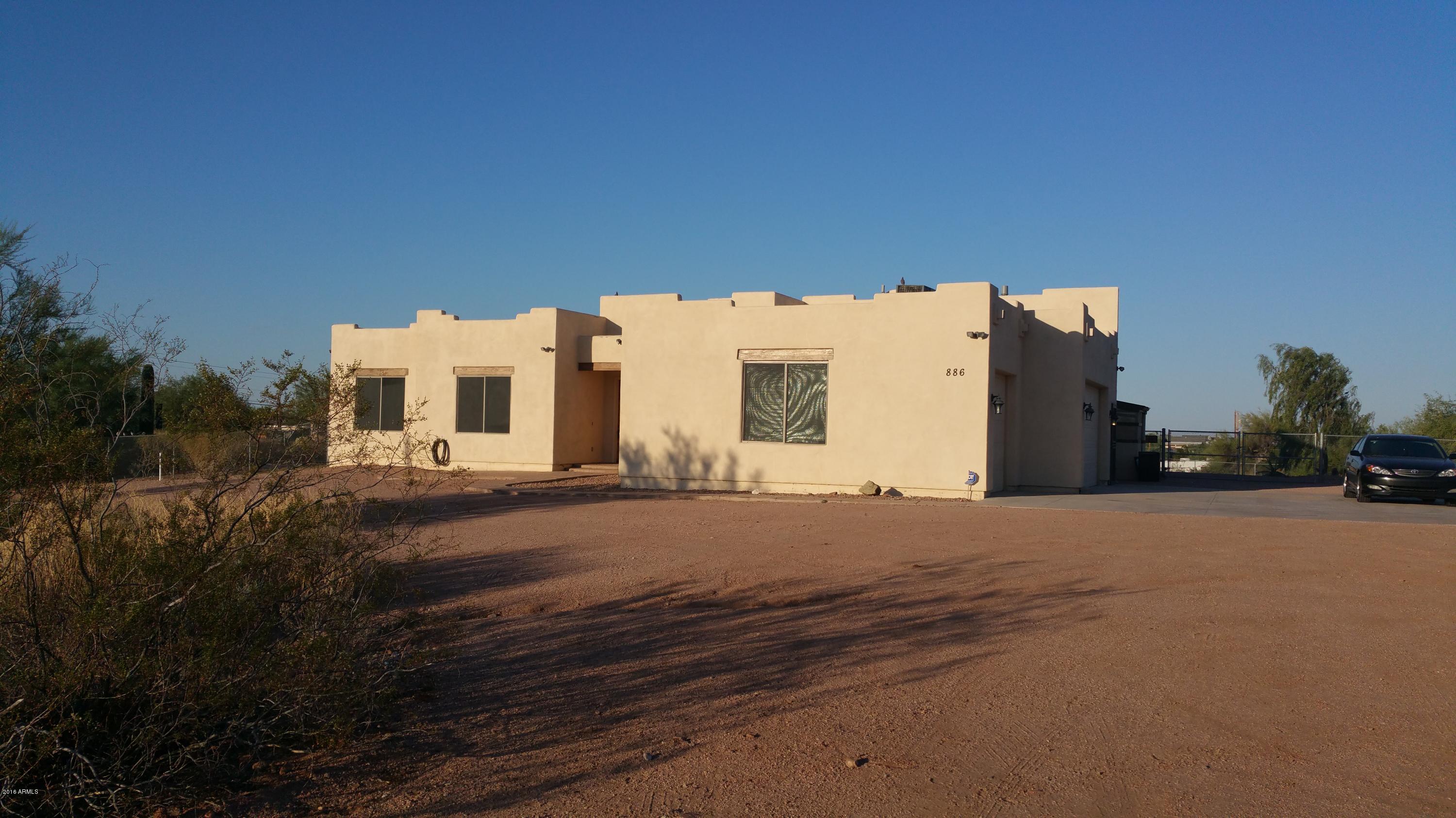 886 North Starr Road Apache Junction, AZ 85119 - Photo 1 of 25 20161022_073402