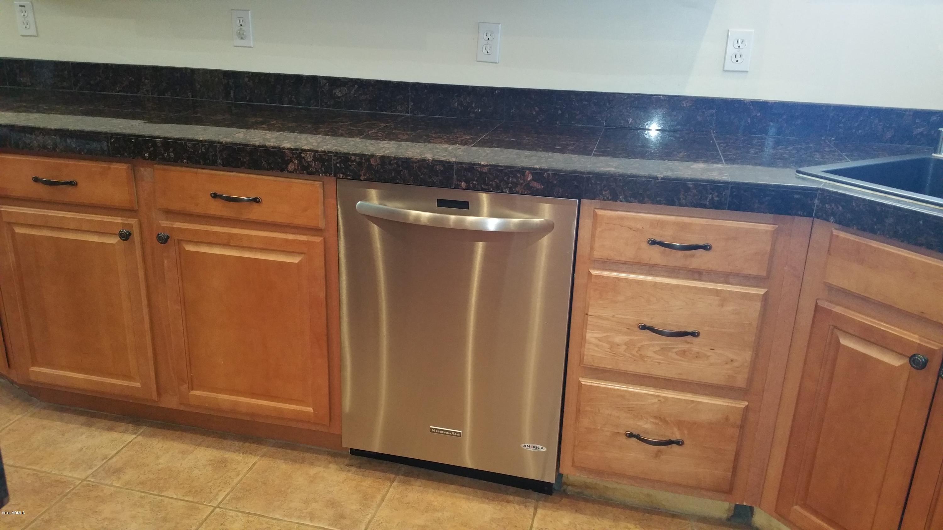 886 North Starr Road Apache Junction, AZ 85119 - Photo 13 of 25 20161022_132722